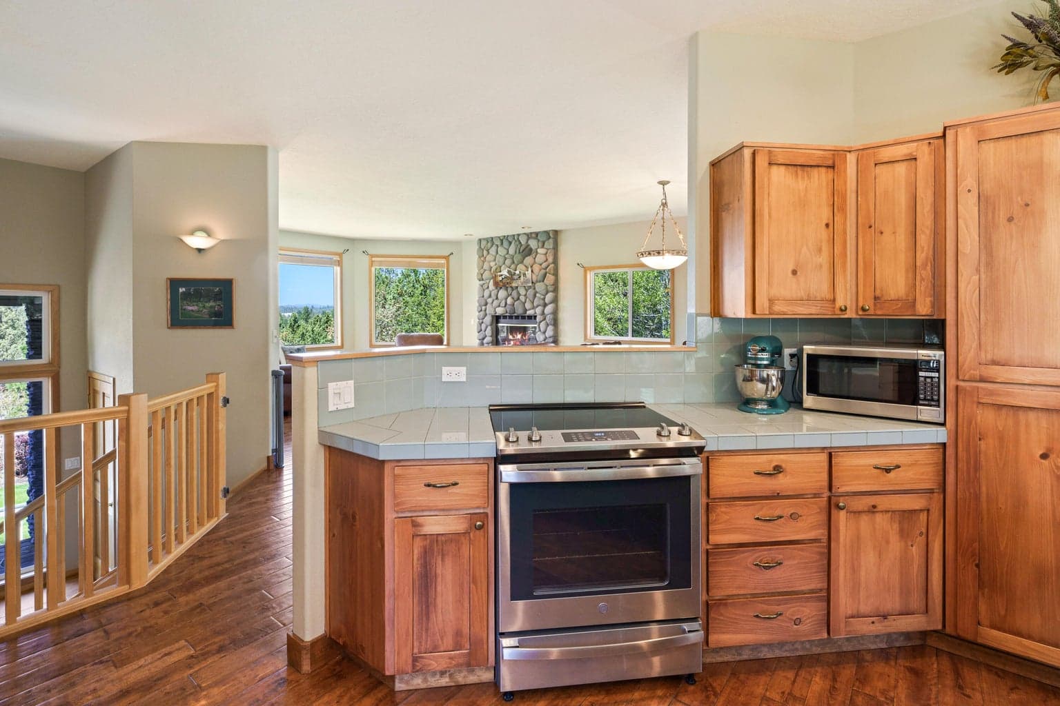 Photo of 4057 NW Northcliff 12 of 55