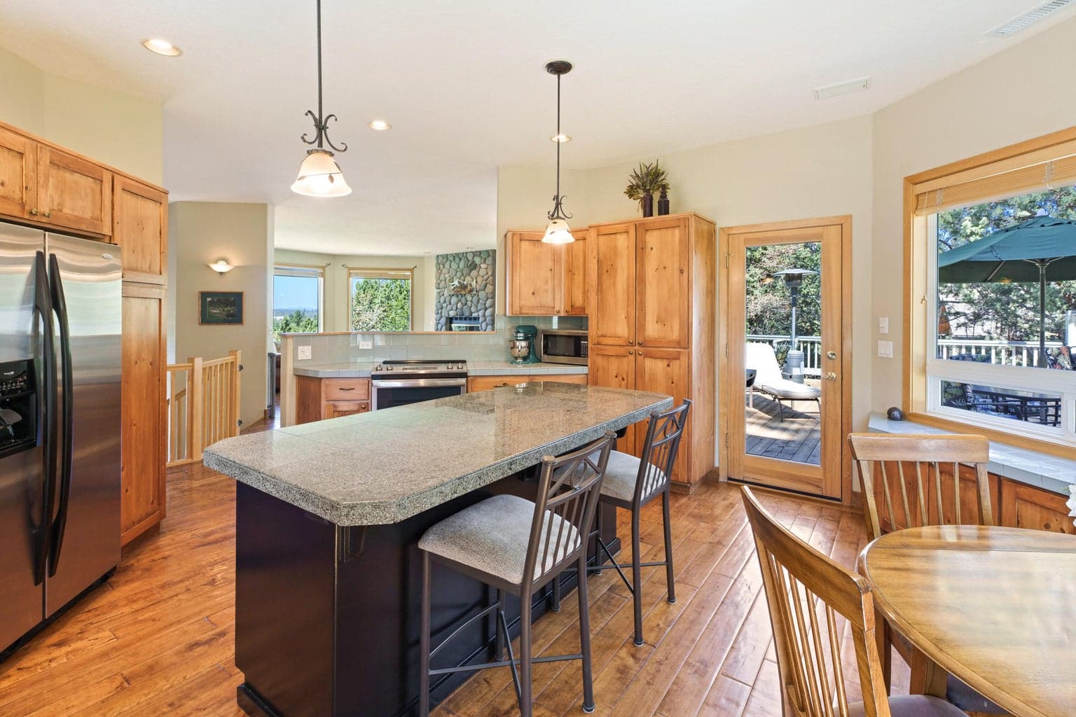 Photo of 4057 NW Northcliff 11 of 55