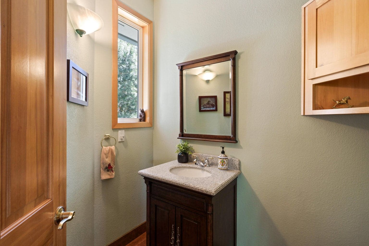 Photo of 4057 NW Northcliff 44 of 55