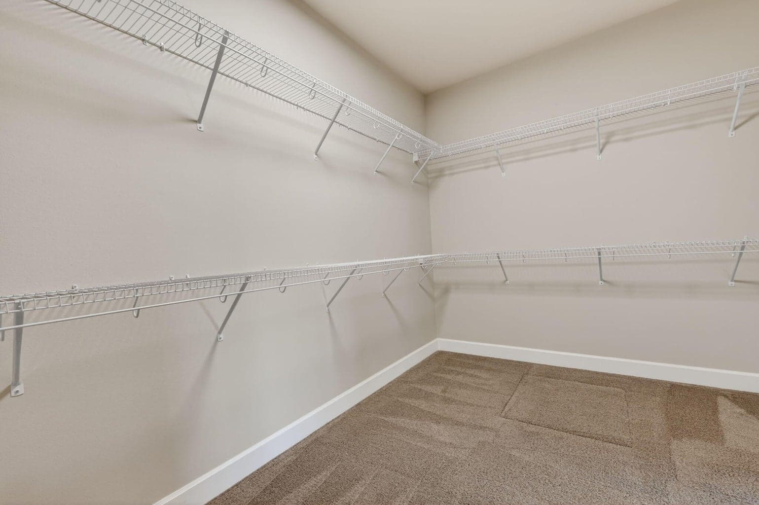 Photo of 4946 SW Zenith Avenue 16 of 34
