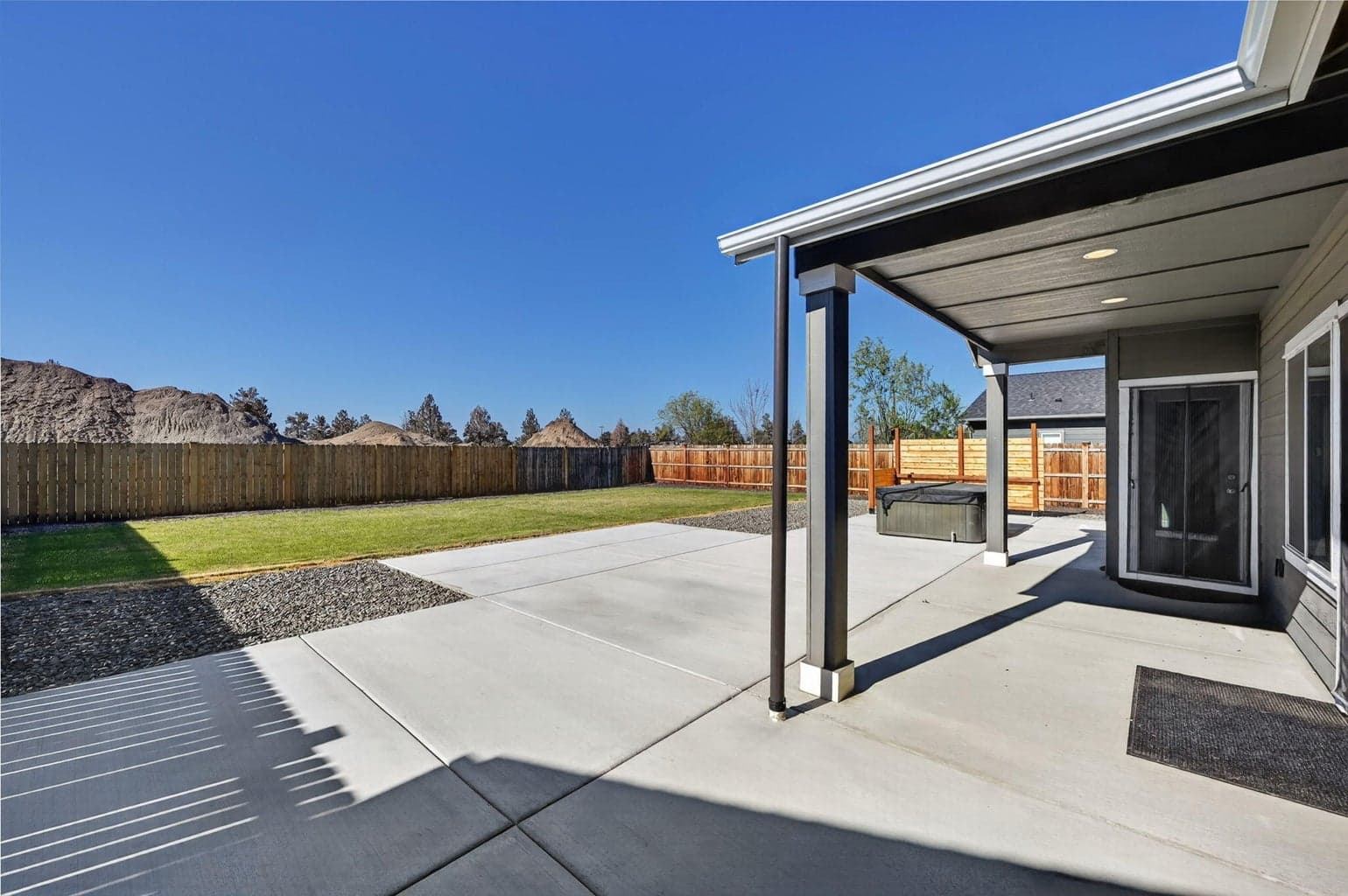 Photo of 4946 SW Zenith Avenue 25 of 34