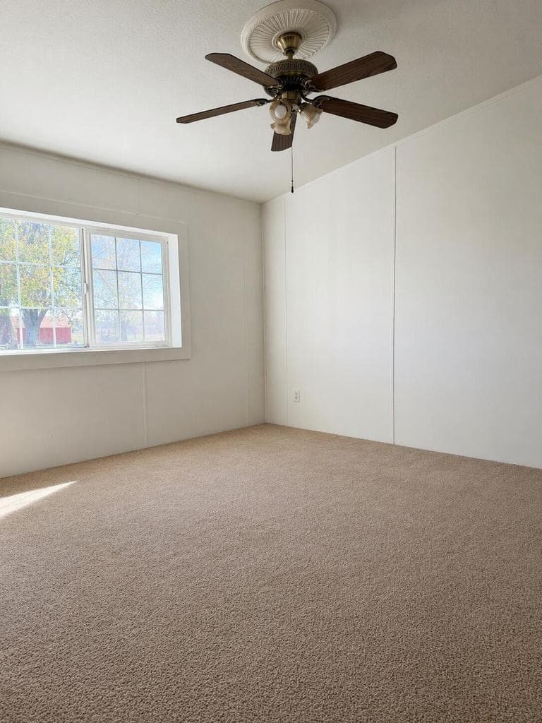 Photo of 105 Willow 5 of 20