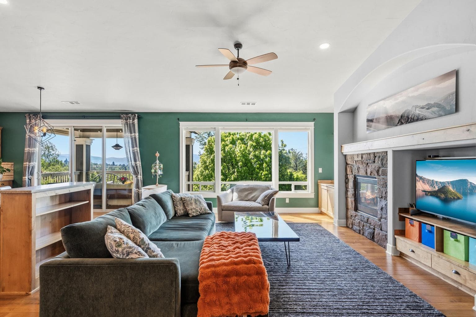Photo of 536 La Strada 5 of 48