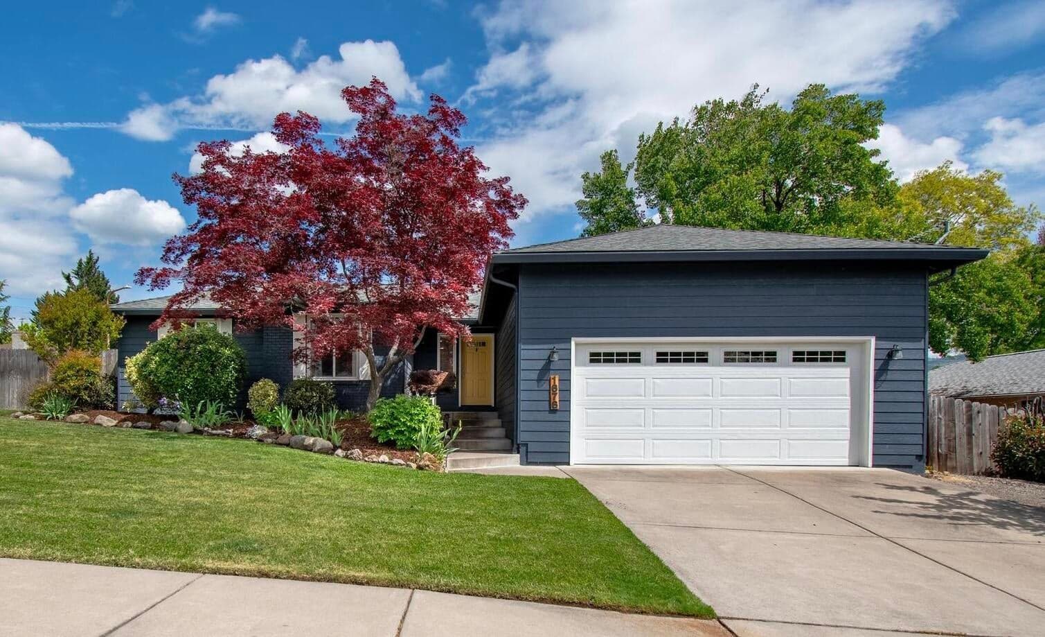 Photo of 1676 Edgevale 1 of 31
