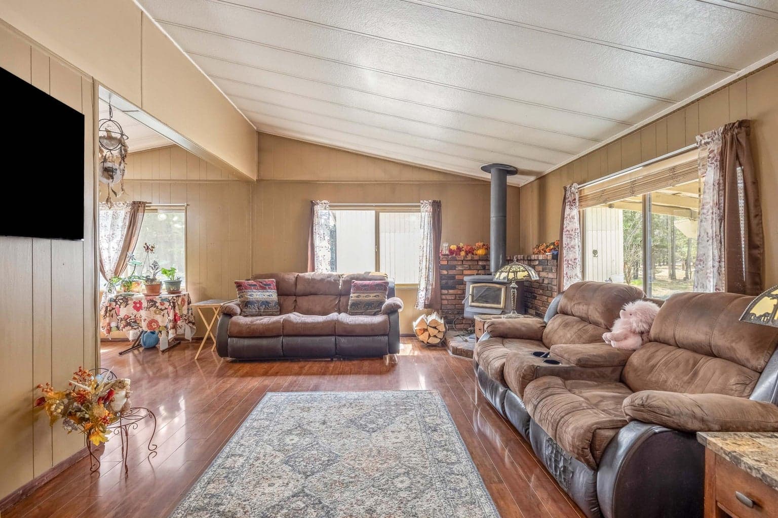 Photo of 52851 Wayside 3 of 31