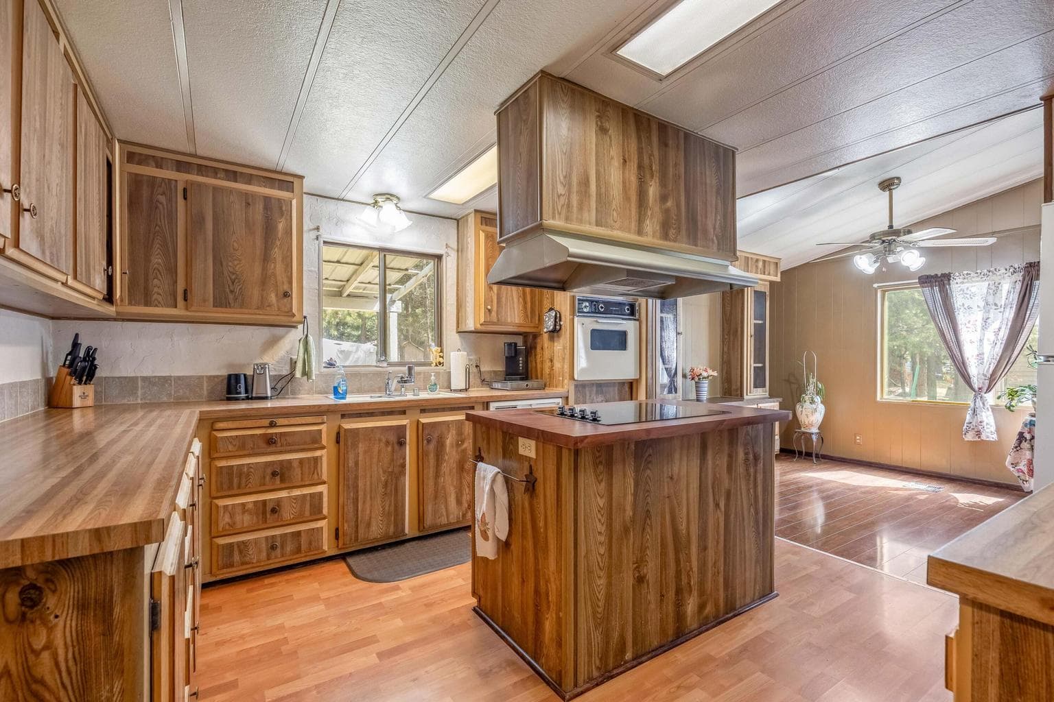 Photo of 52851 Wayside 5 of 31