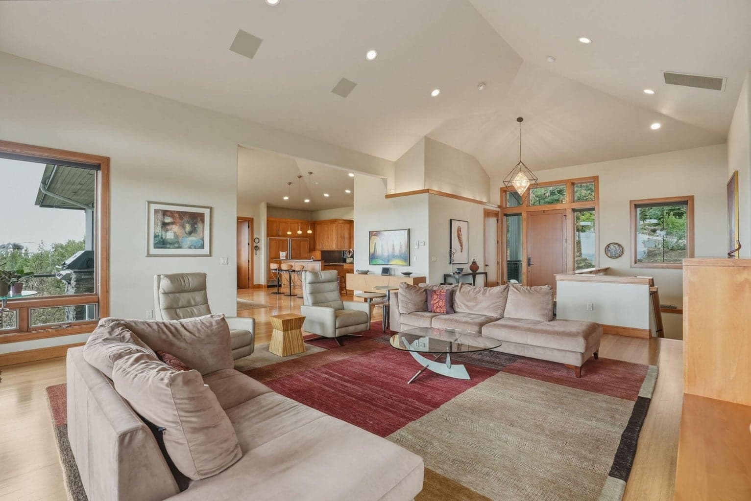 Photo of 3072 NW Duffy Drive 8 of 56