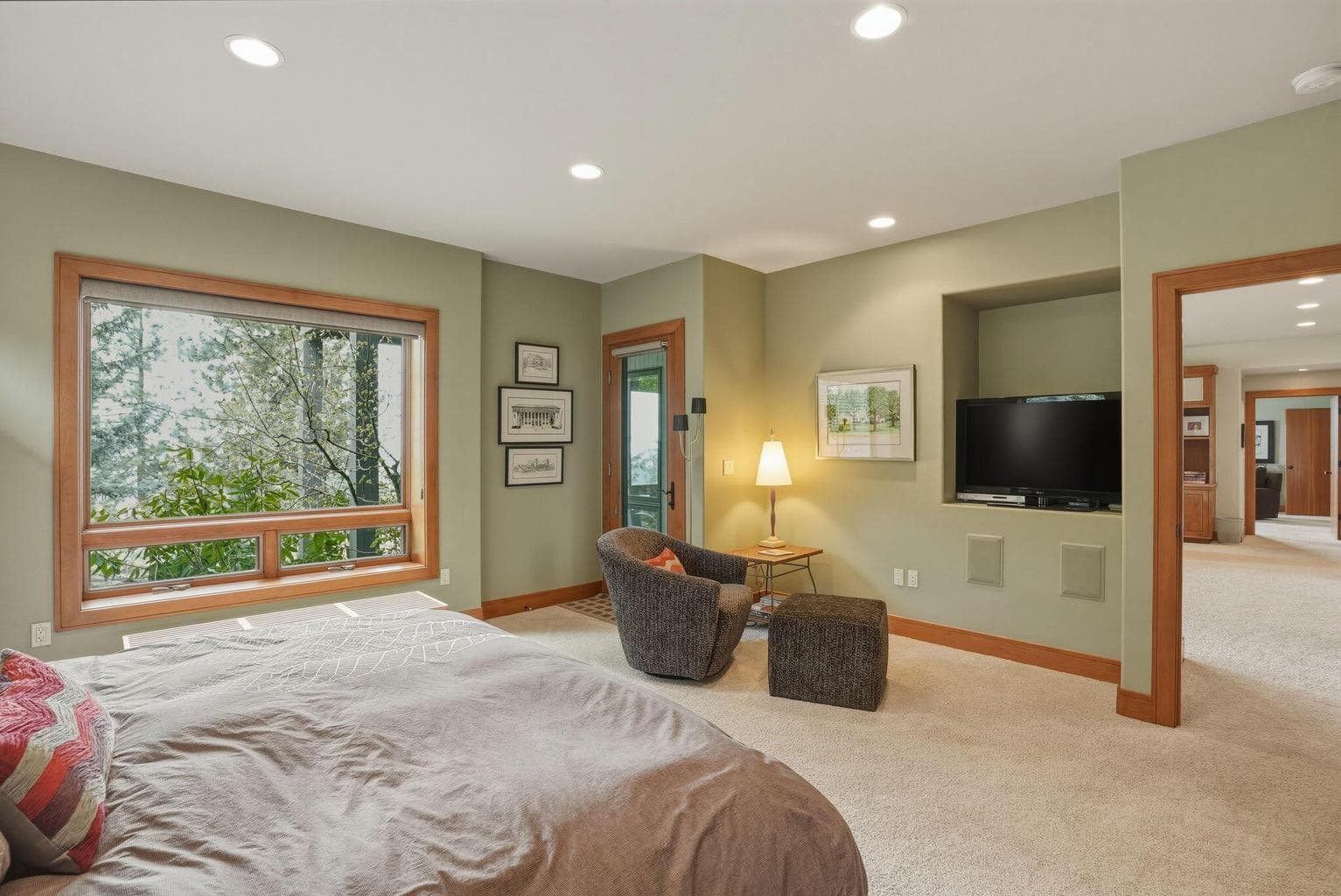 Photo of 3072 NW Duffy Drive 23 of 56