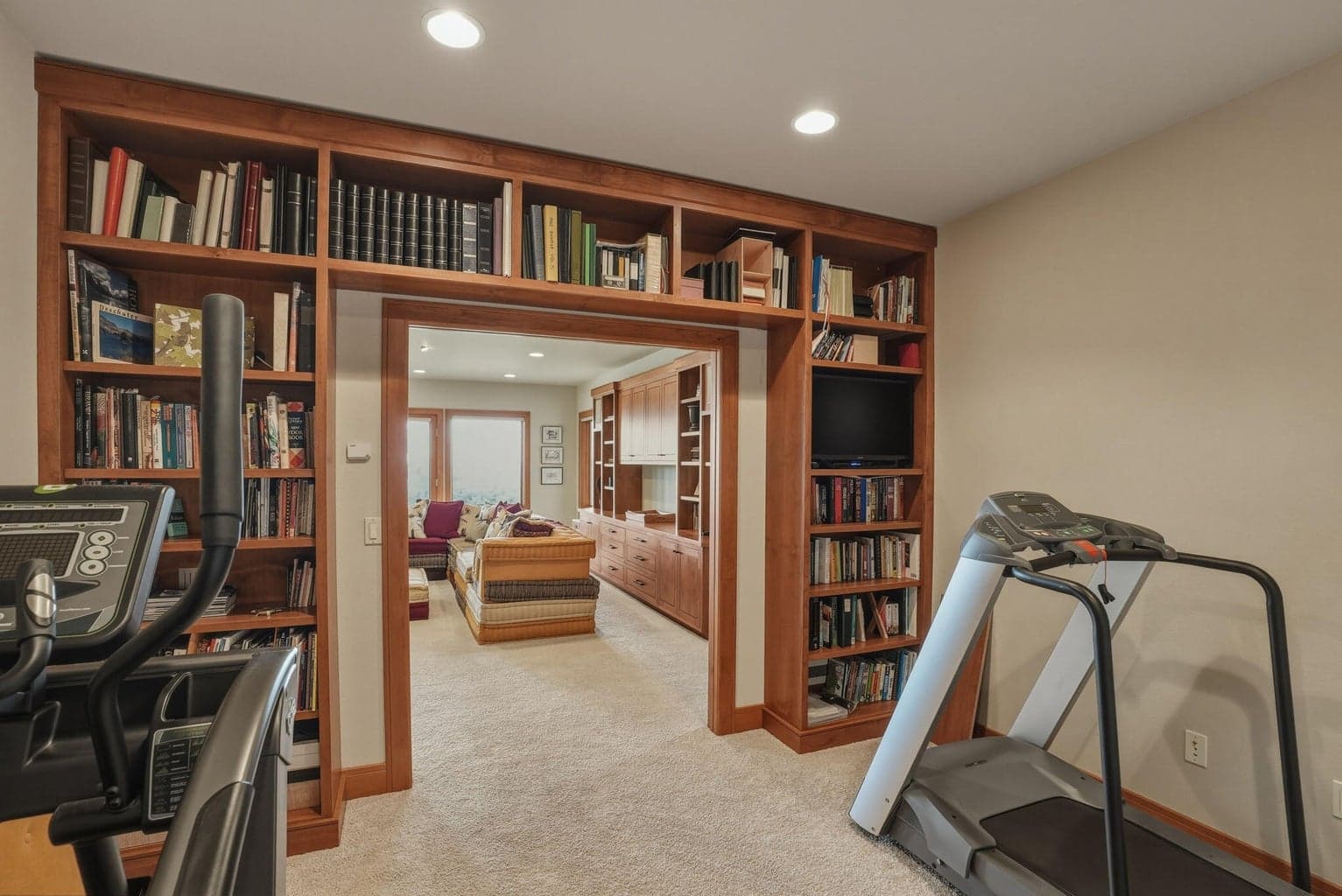 Photo of 3072 NW Duffy Drive 29 of 56
