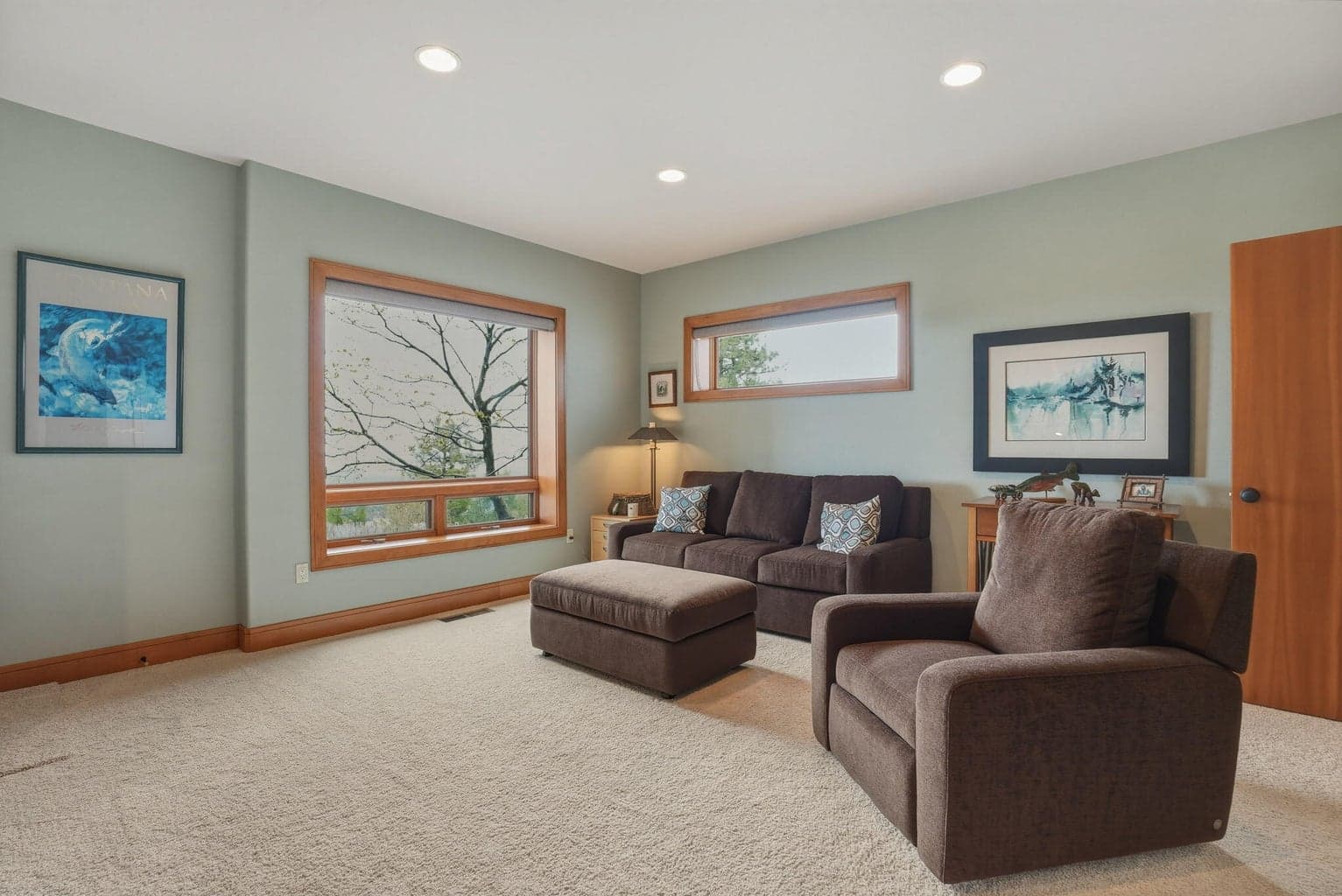 Photo of 3072 NW Duffy Drive 32 of 56
