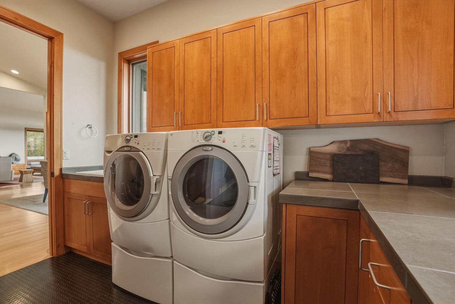 Photo of 3072 NW Duffy Drive 35 of 56
