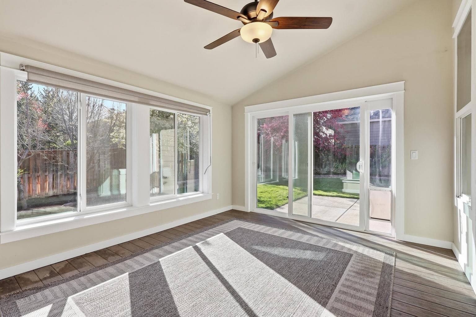 Photo of 19530 Hollygrape Street 21 of 86