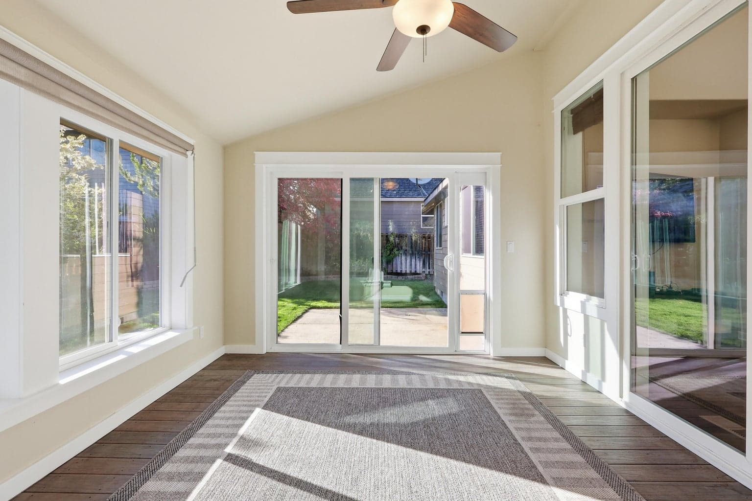Photo of 19530 Hollygrape Street 22 of 86