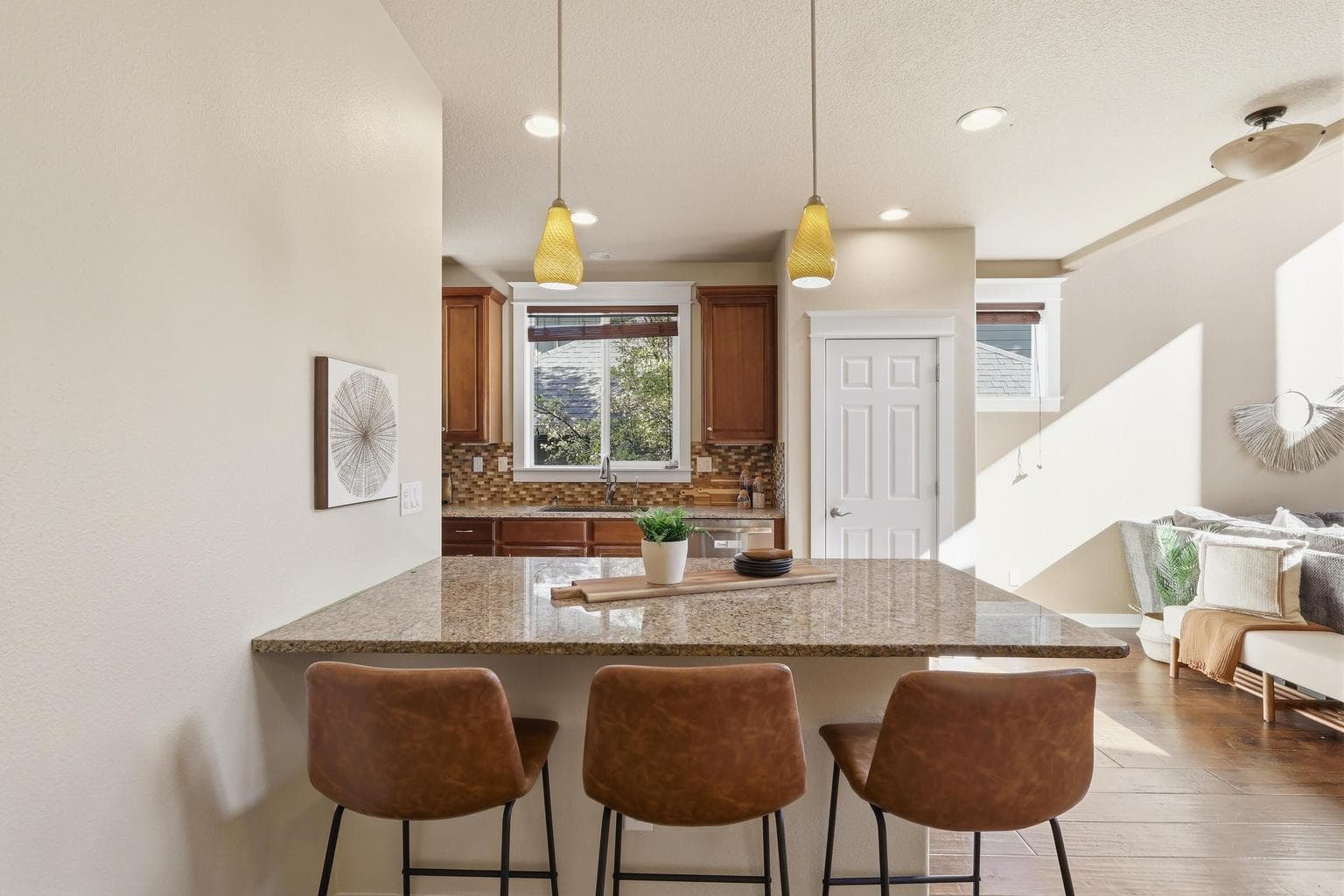 Photo of 19530 Hollygrape Street 15 of 86