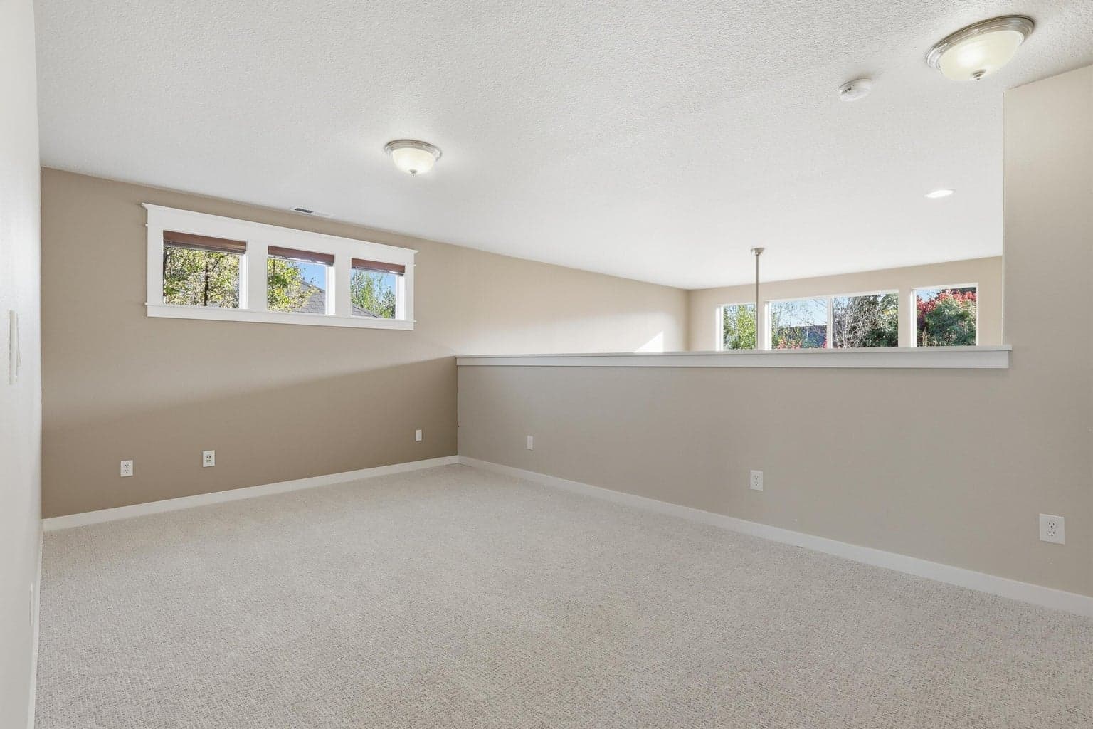 Photo of 19530 Hollygrape Street 43 of 86