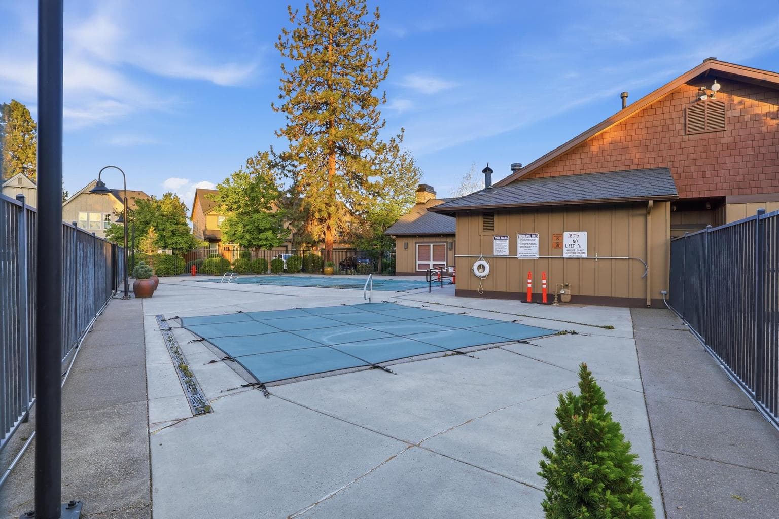 Photo of 19530 Hollygrape Street 61 of 86