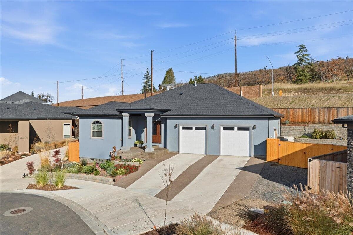 Photo of 2802 High Cedars 4 of 40