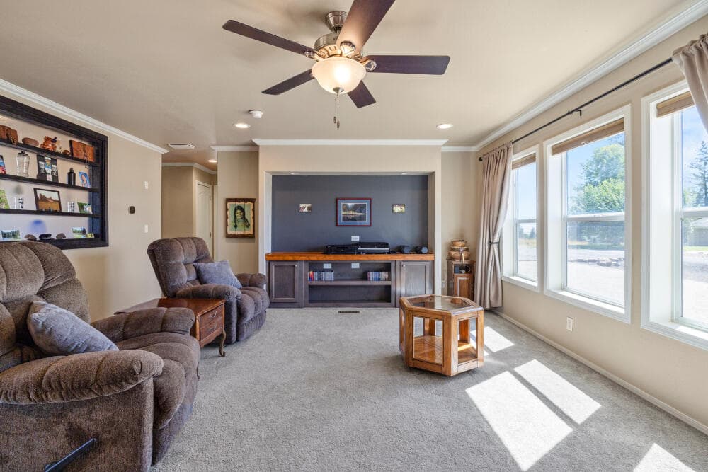Photo of 34234 Glen 4 of 26