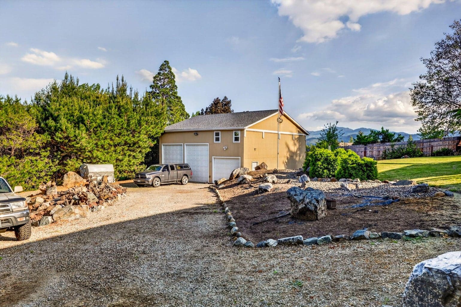 Photo of 2244 Hillside 3 of 75
