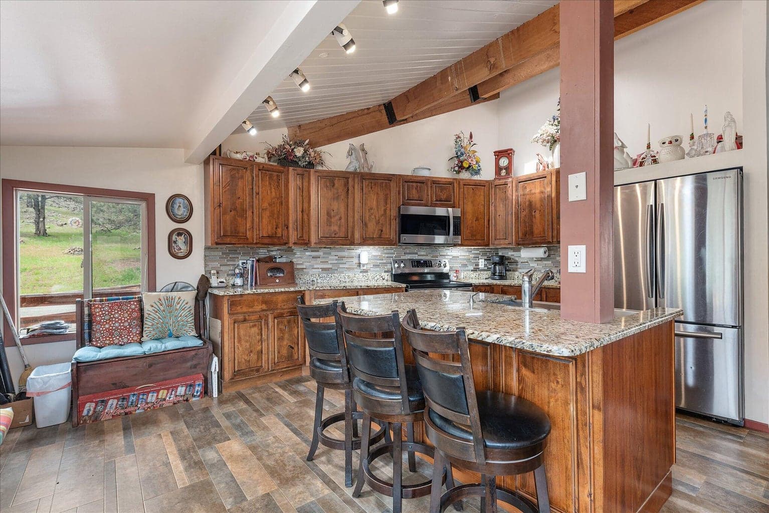 Photo of 20480 Hwy 395 N 4 of 52