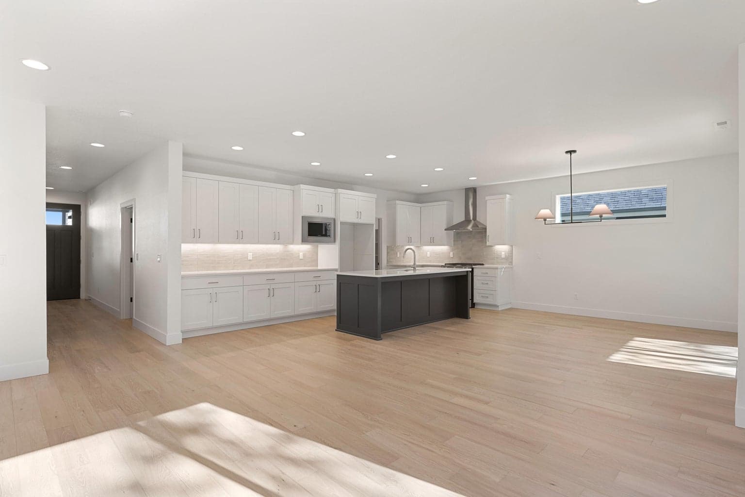 Photo of 61177 SE Wagyu Drive 12 of 34