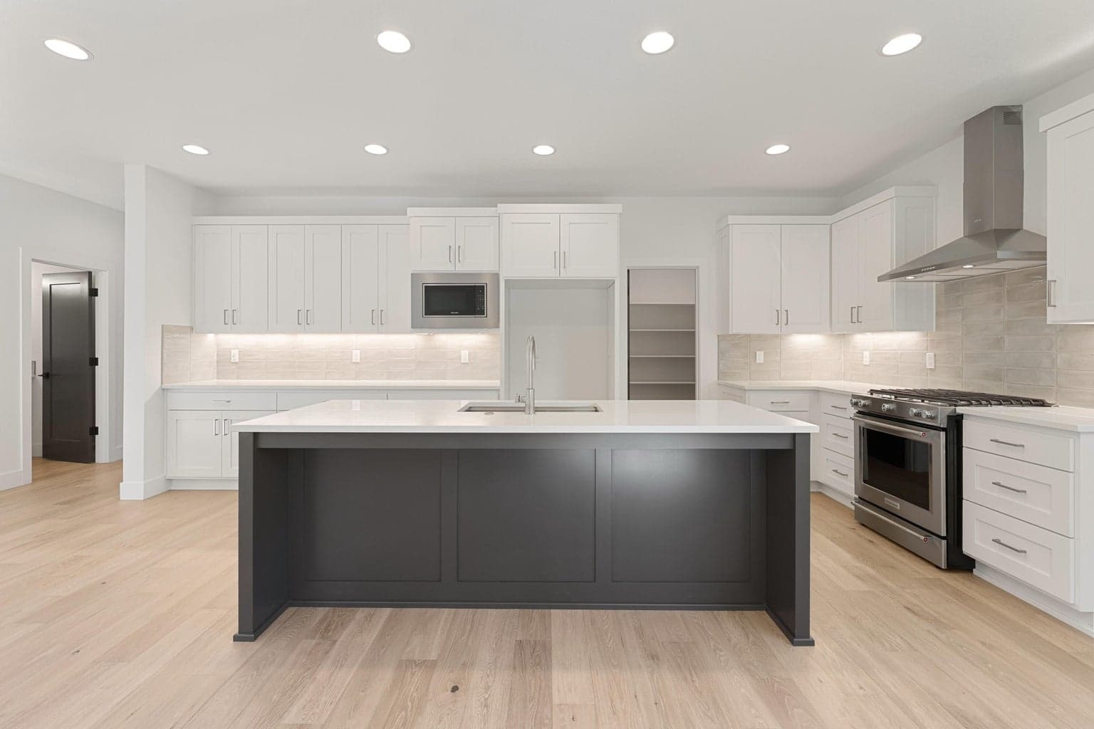 Photo of 61177 SE Wagyu Drive 14 of 34
