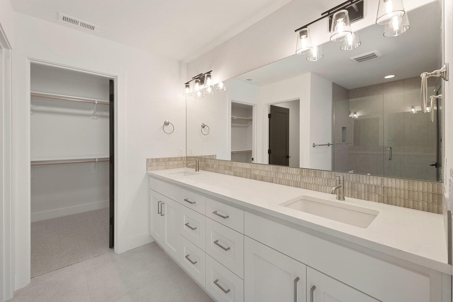 Photo of 61177 SE Wagyu Drive 22 of 34