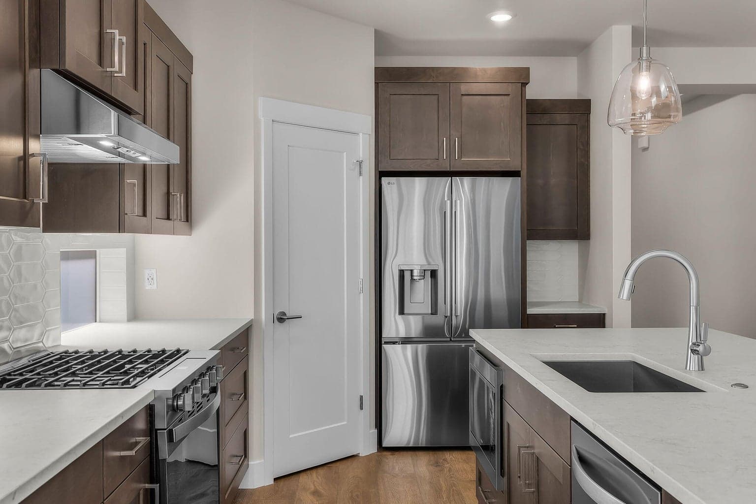 Photo of 61136 NE Cobalt Street 11 of 39