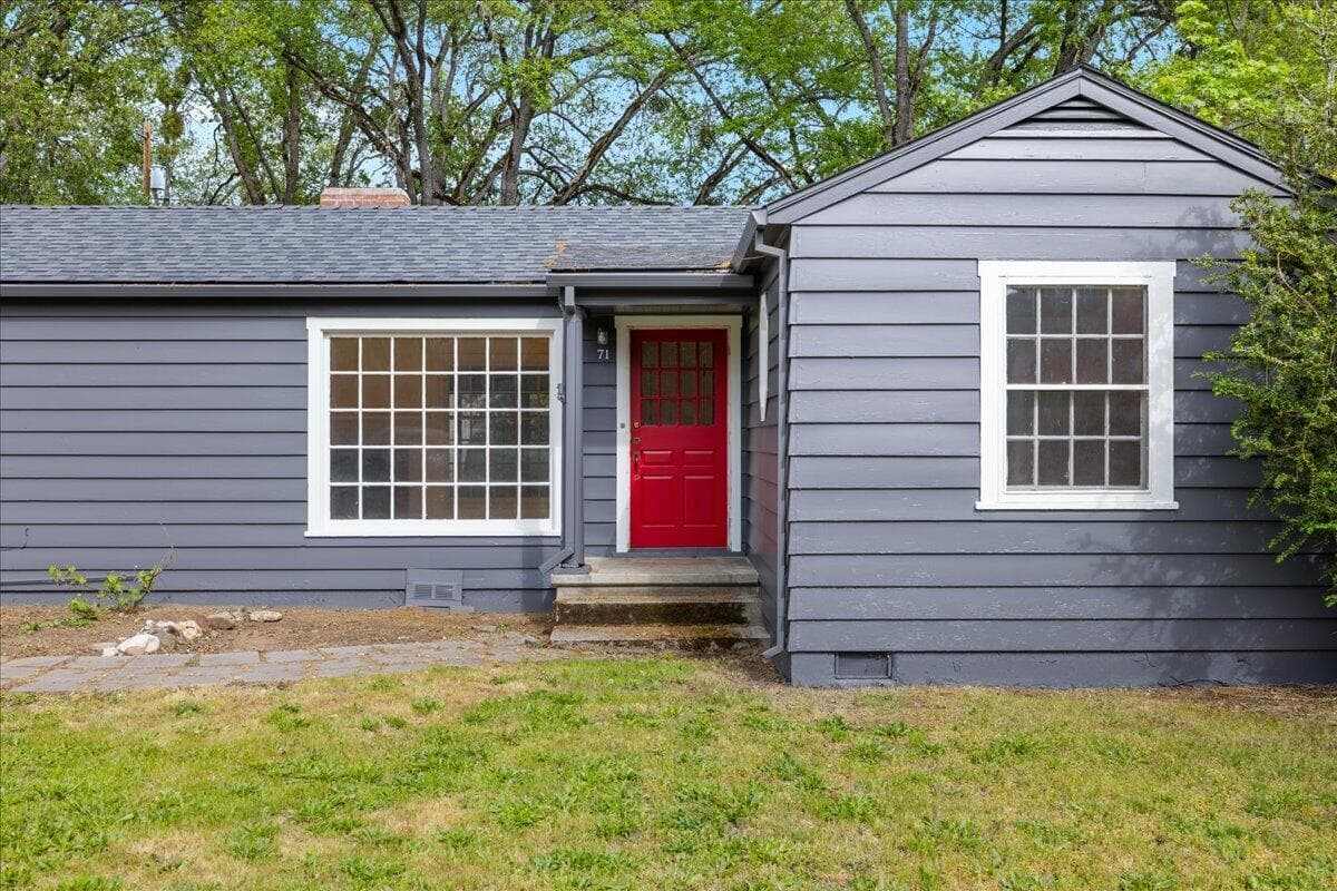 Photo of 71 Black Oak 2 of 28
