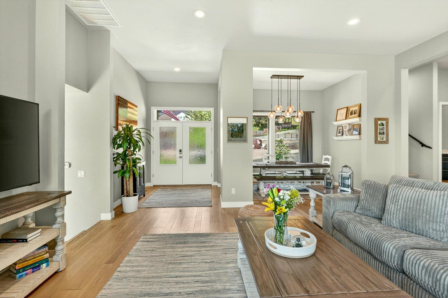 Photo of 1575 Noble Heights 4 of 57