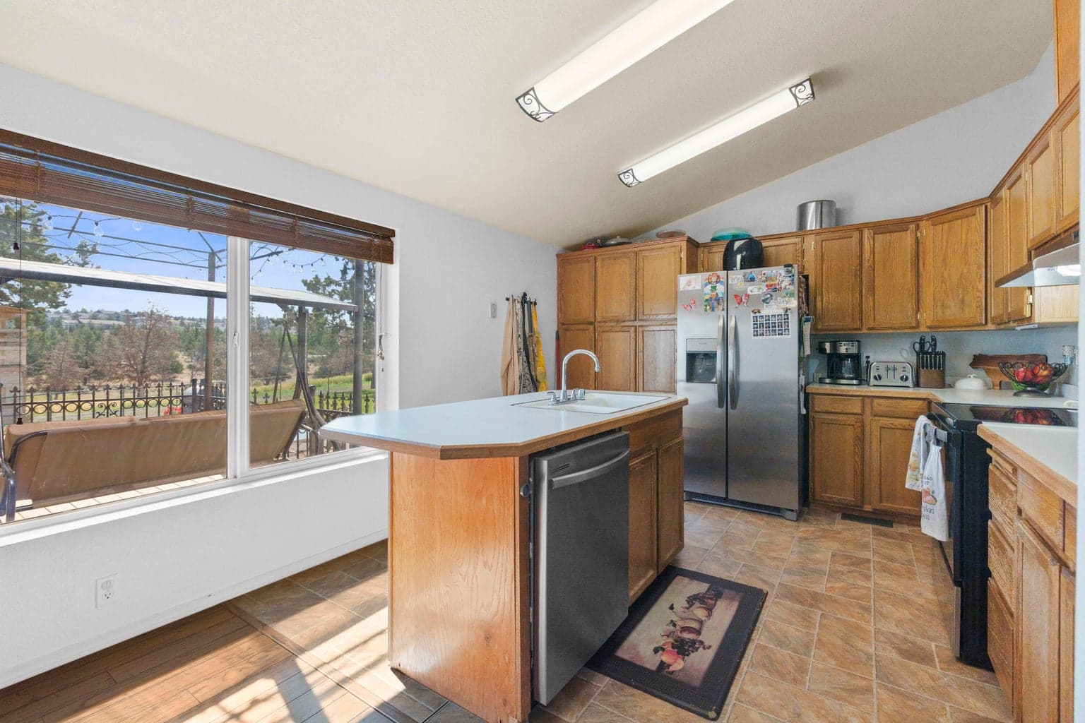 Photo of 605 SE Kinkade Road 10 of 44