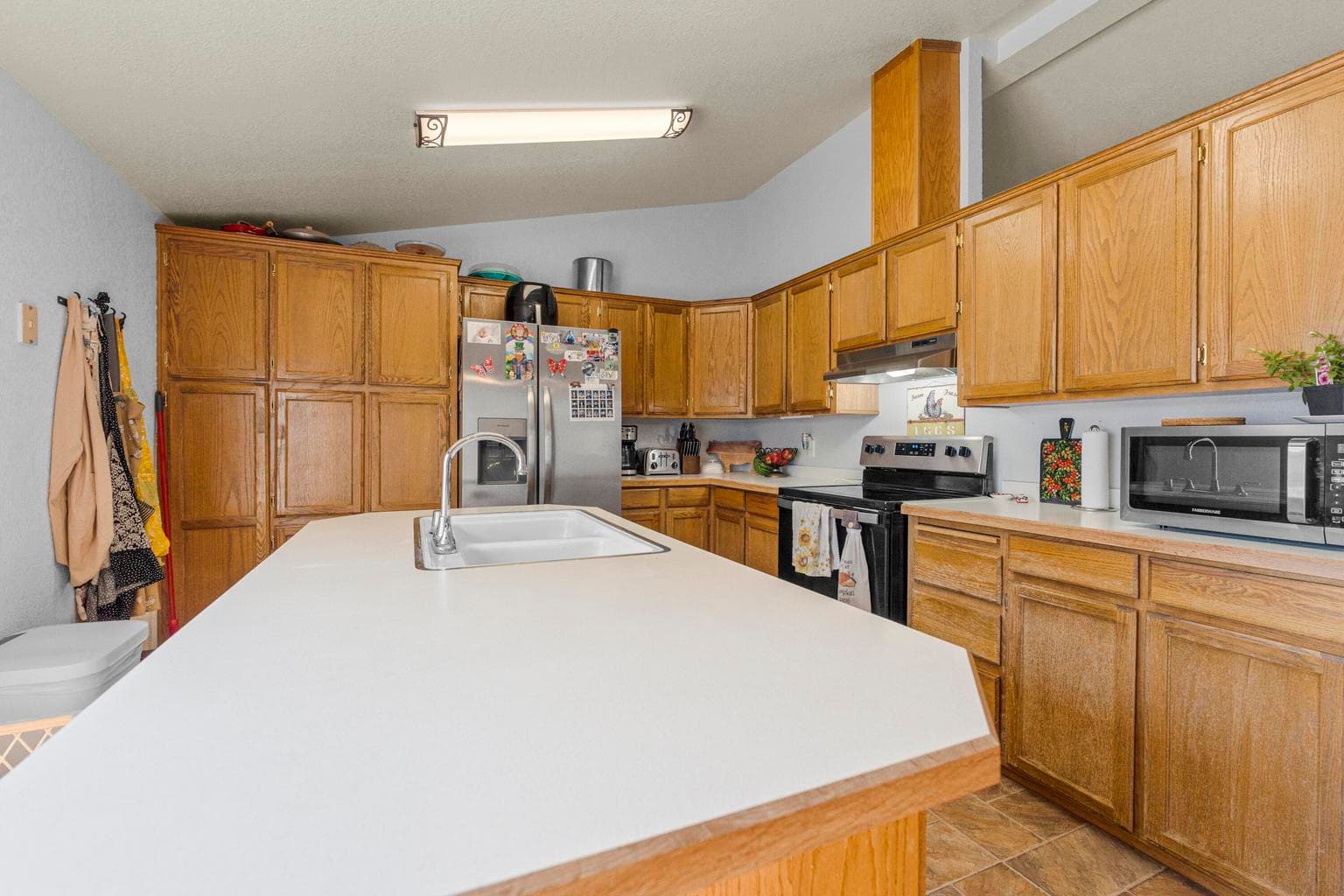 Photo of 605 SE Kinkade Road 11 of 44