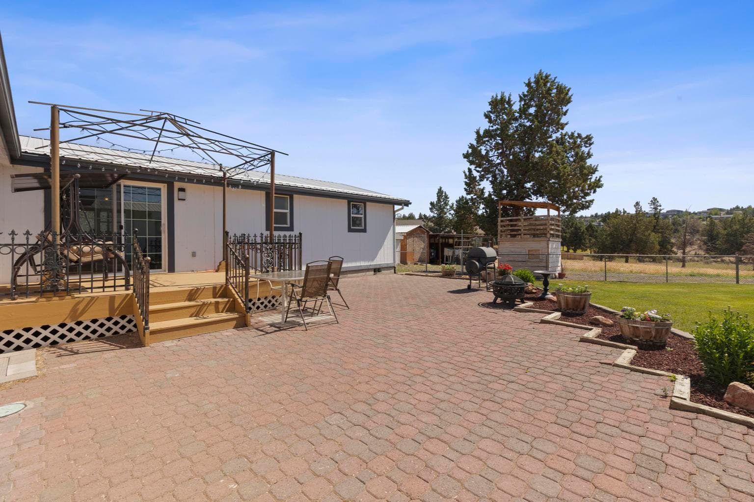 Photo of 605 SE Kinkade Road 29 of 44