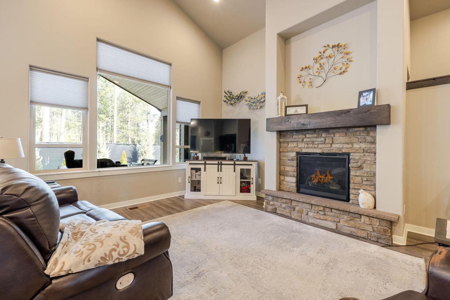Photo of 51833 Fordham Drive 13 of 38