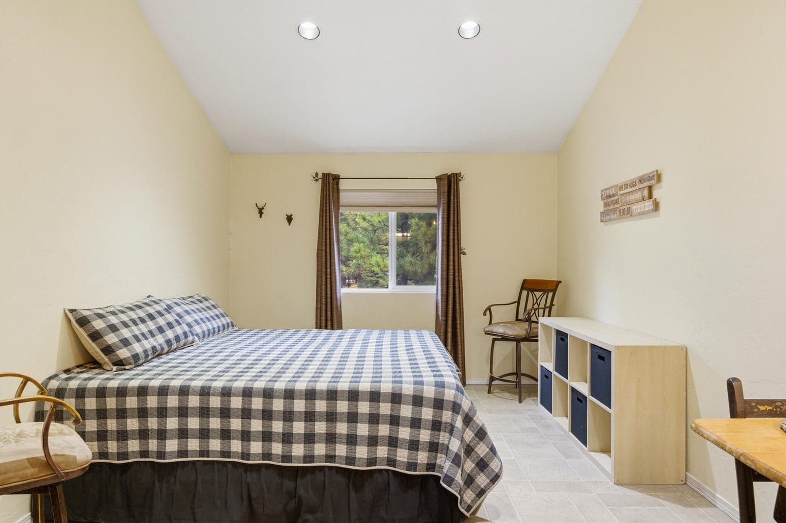 Apartment in Shop