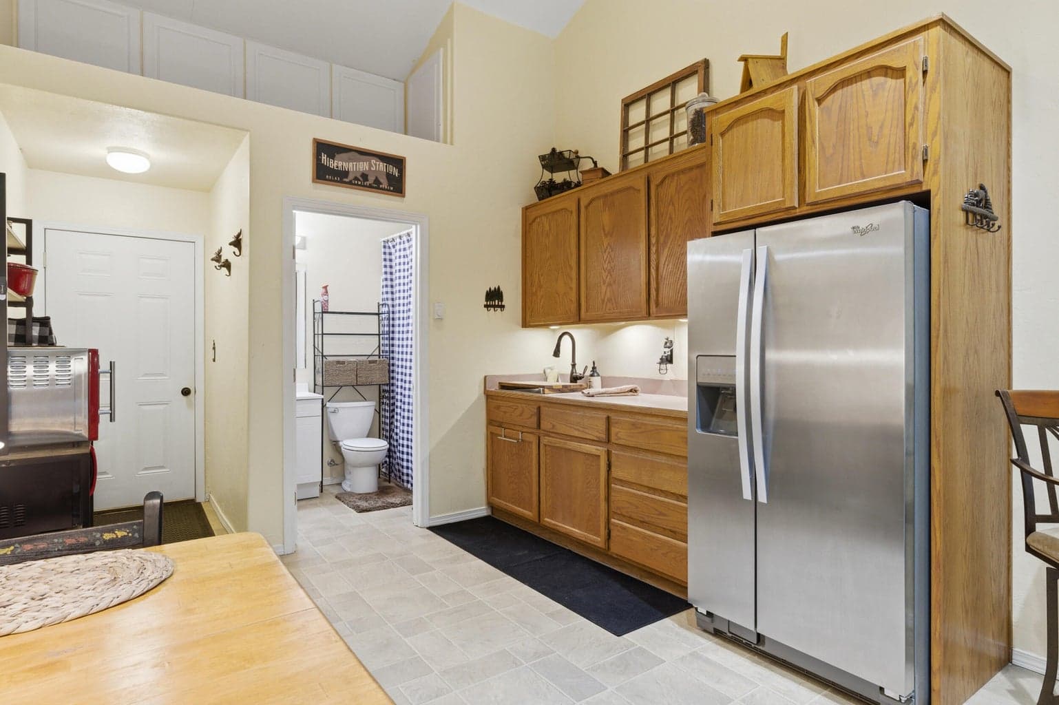 Apartment in Shop