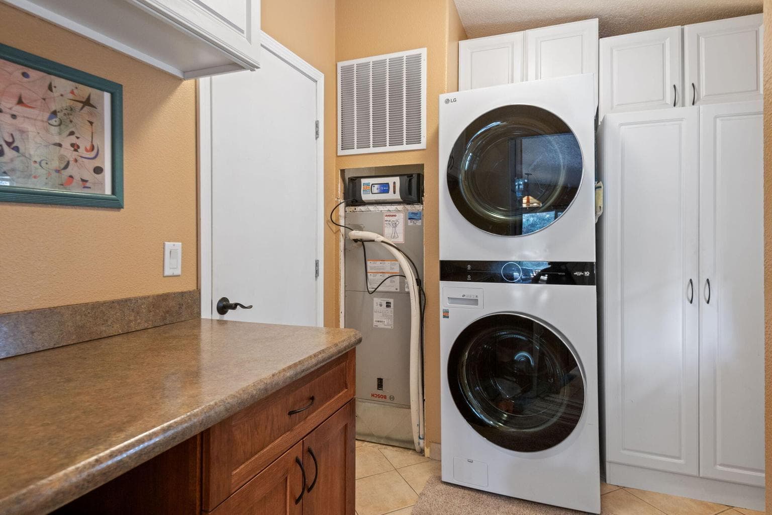 Photo of 15909 Sparks Drive 14 of 27