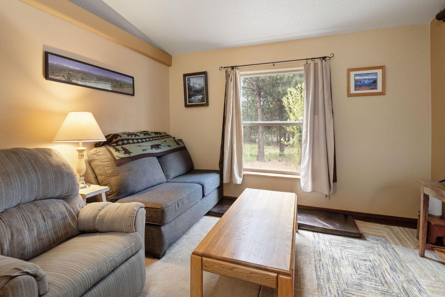 Photo of 15909 Sparks Drive 20 of 27