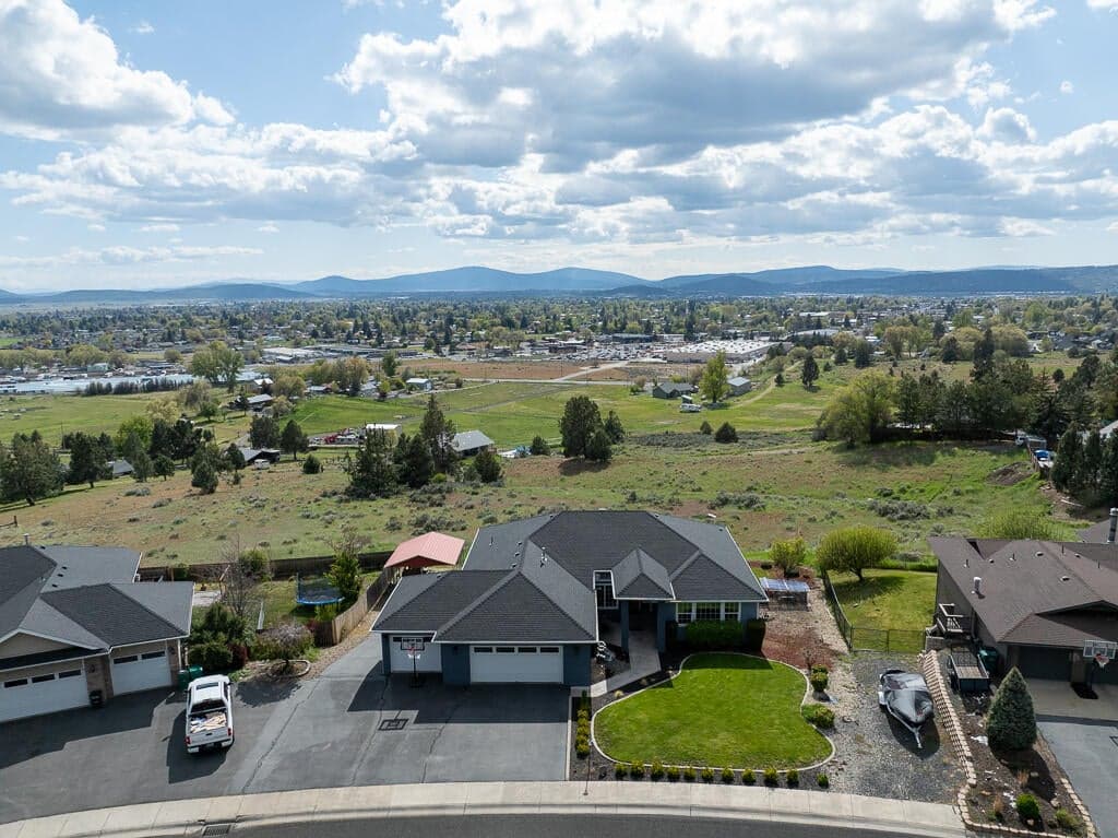 Photo of 2212 Kimberly 2 of 50