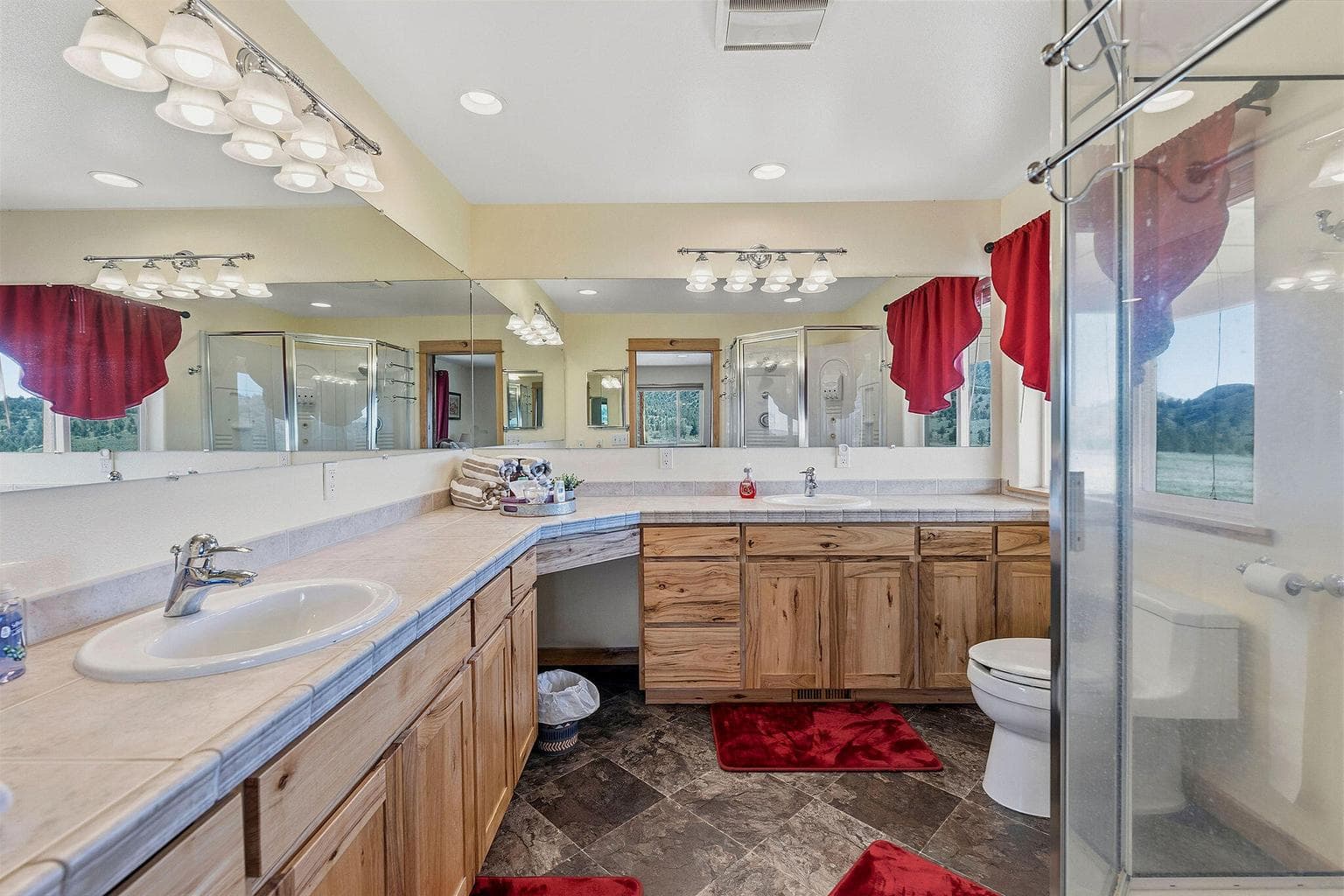 Photo of 41221 Van Lake Road 23 of 191