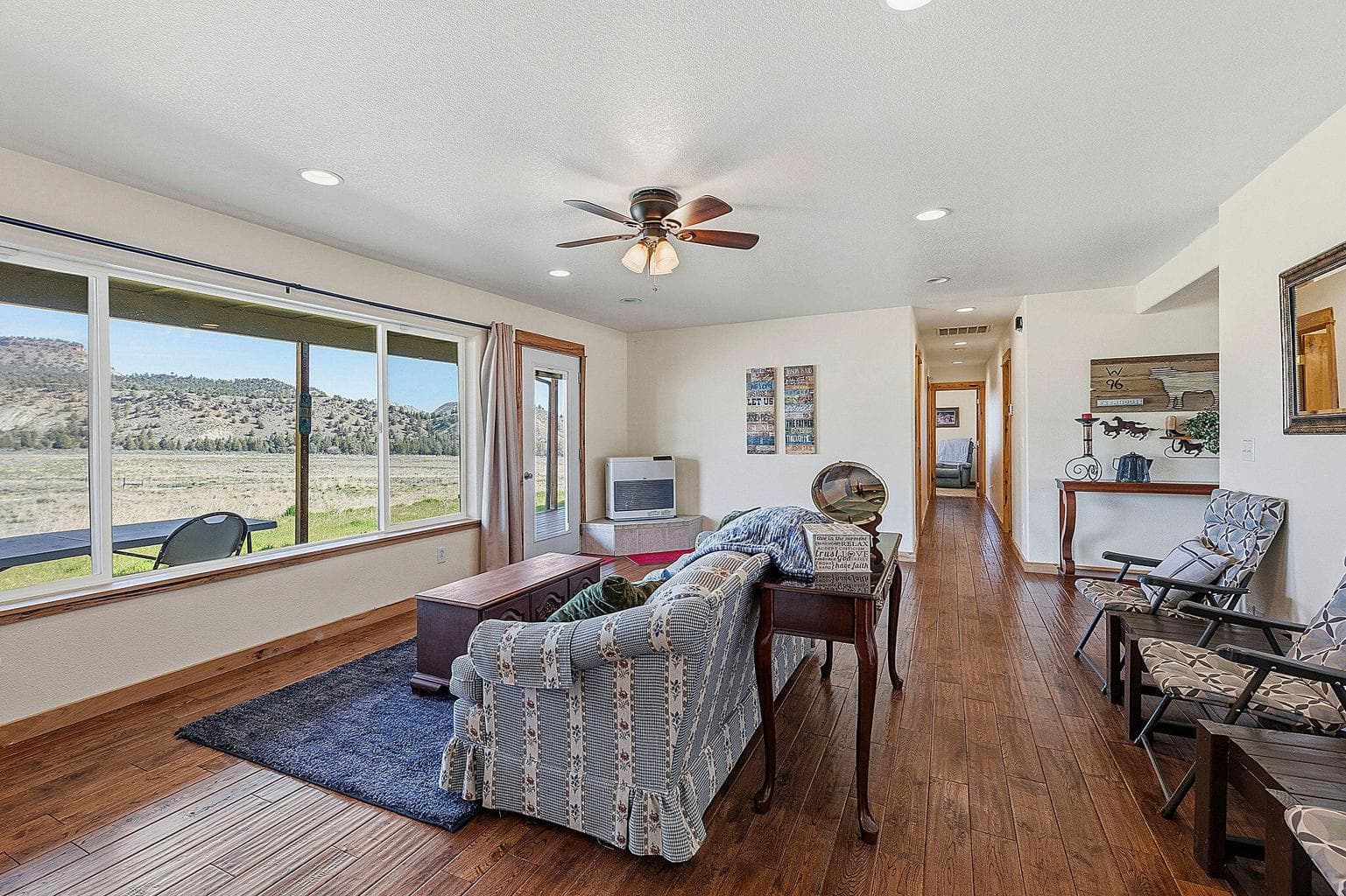 Photo of 41221 Van Lake Road 47 of 191