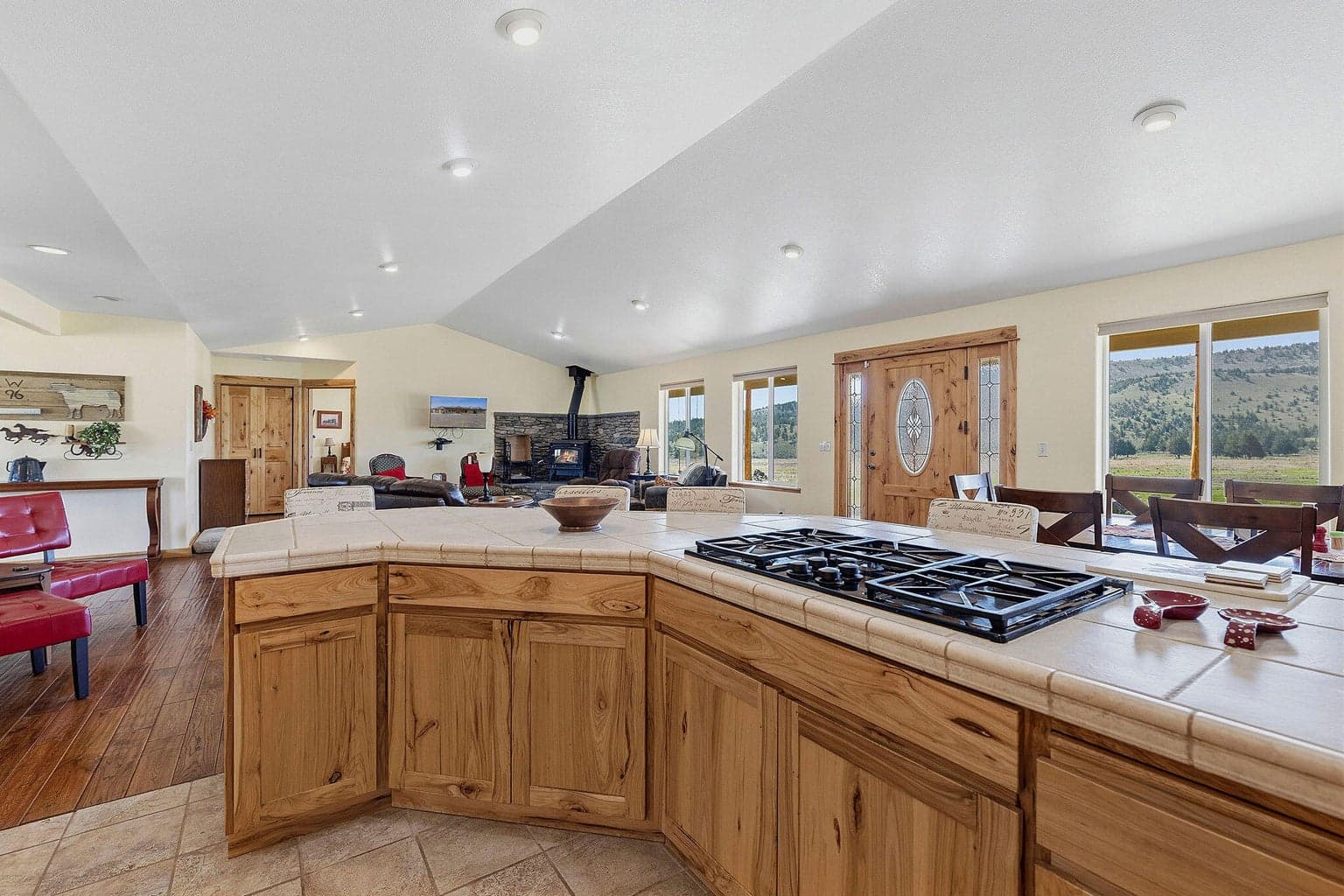 Photo of 41221 Van Lake Road 13 of 191