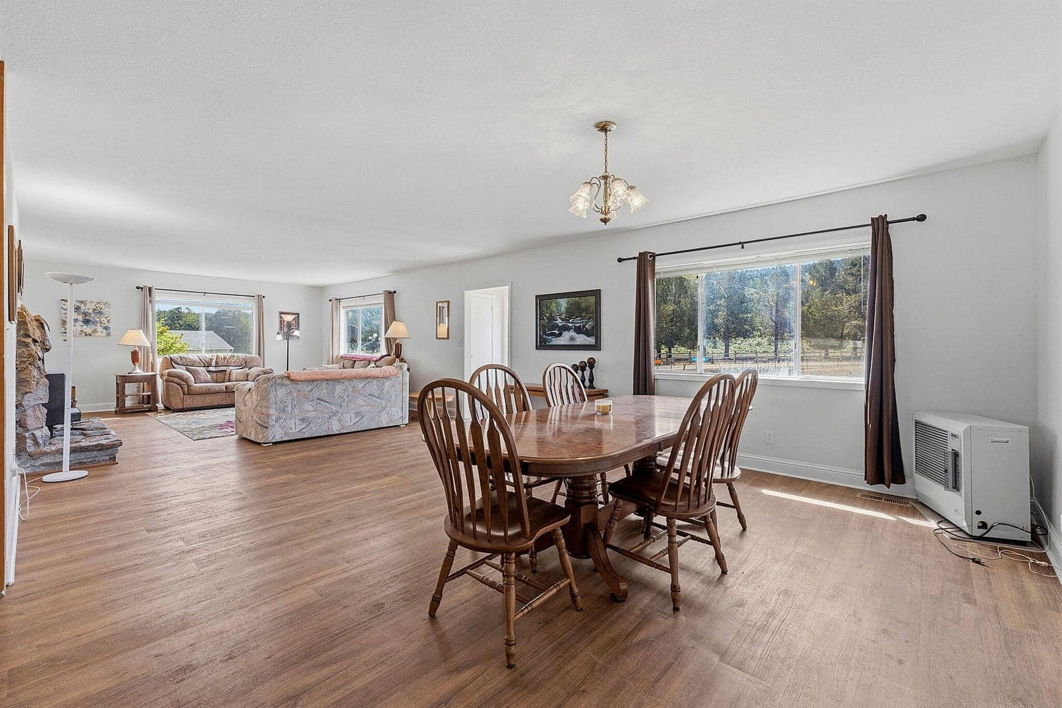 Photo of 41221 Van Lake Road 58 of 191