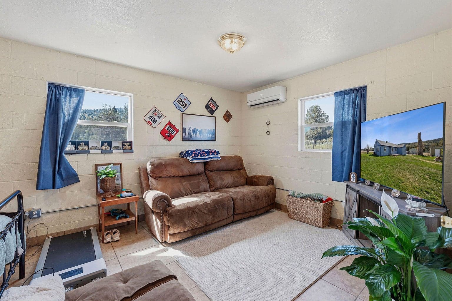 Photo of 41221 Van Lake Road 42 of 191