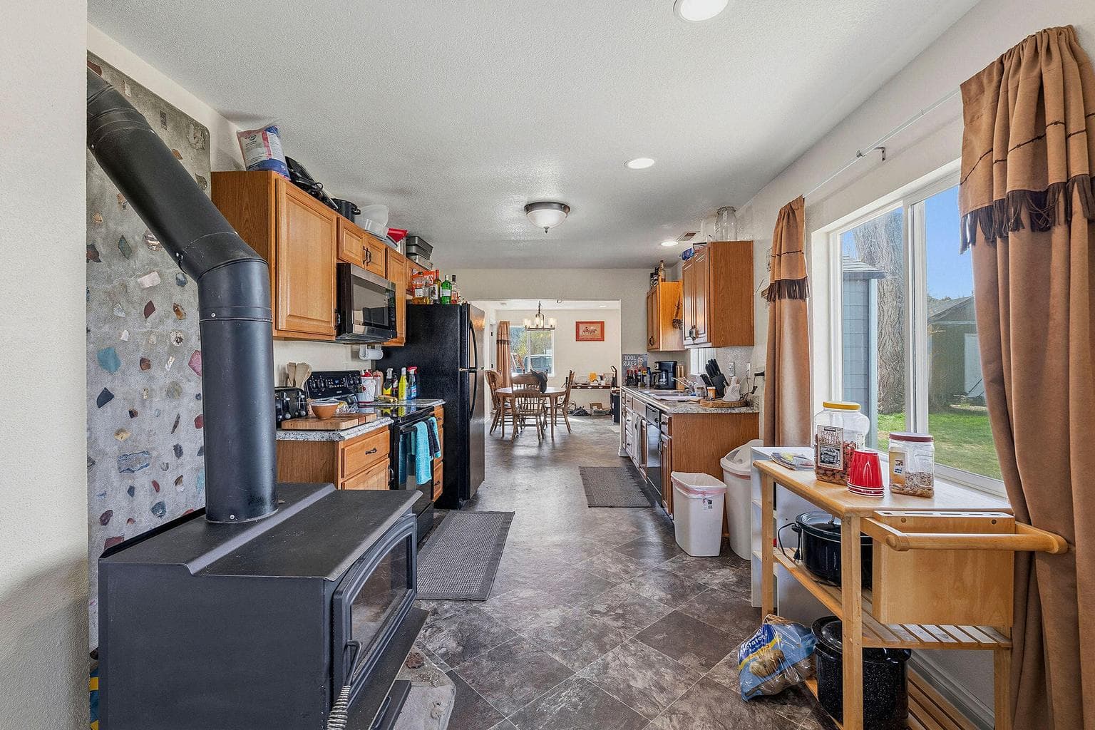 Photo of 41221 Van Lake Road 35 of 191