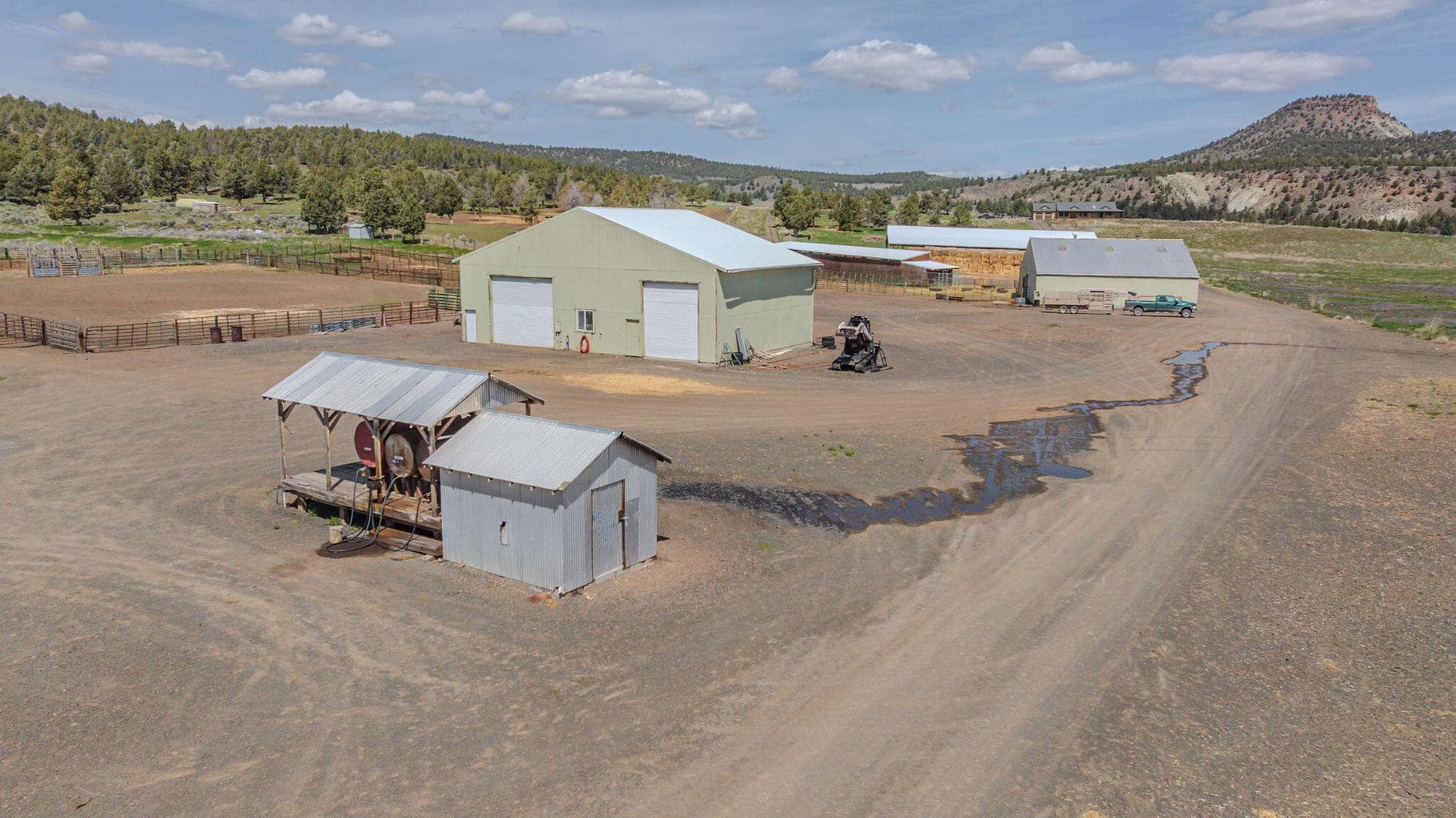 Photo of 41221 Van Lake Road 76 of 191