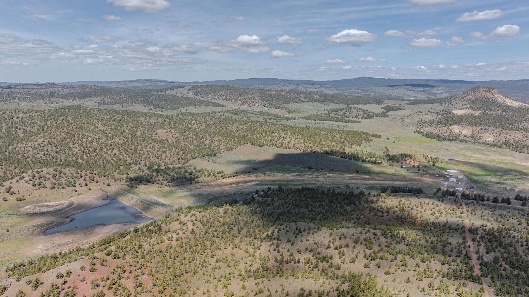 Photo of 41221 Van Lake Road 107 of 191