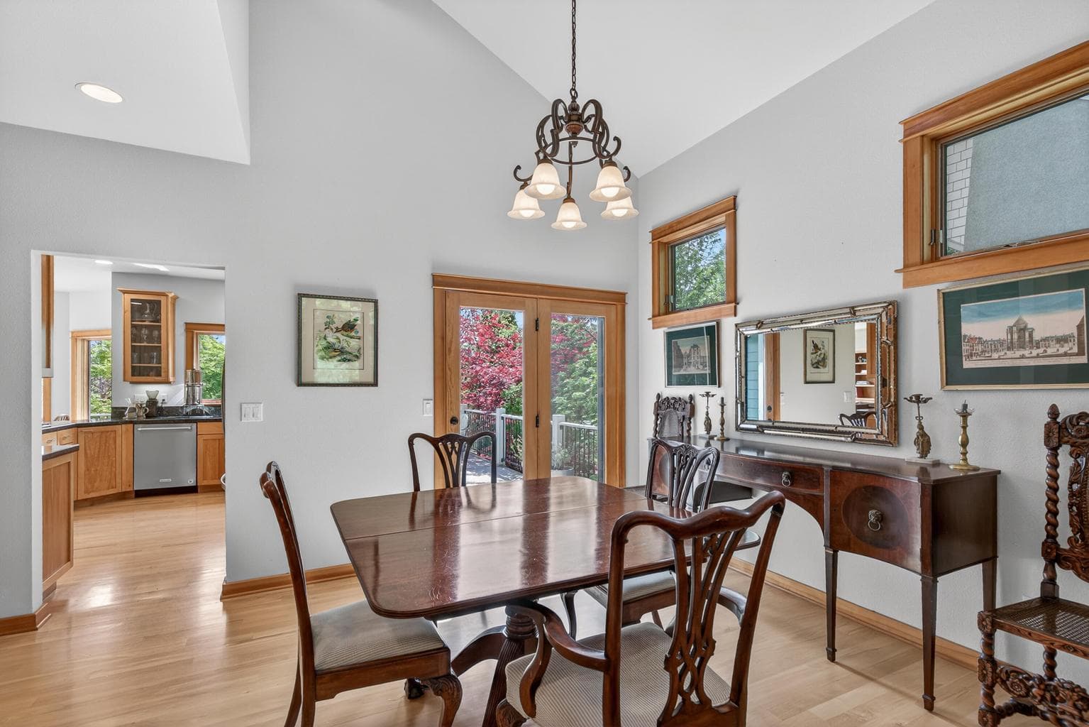 Photo of 602 Ashland 5 of 40