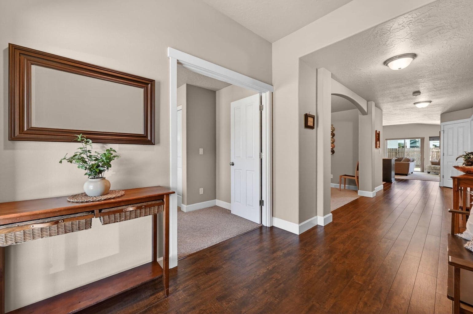 Photo of 3023 Red Oak 2 of 31