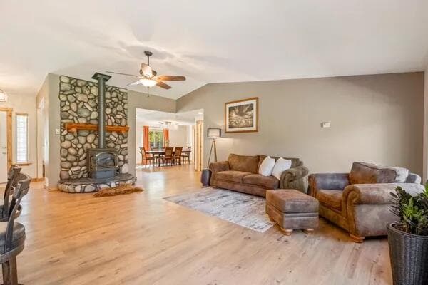 Photo of 55550 Heidi Court 6 of 51